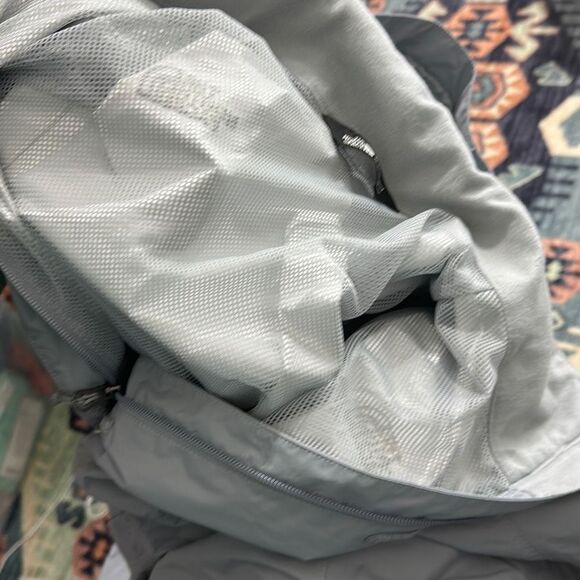 The North Face Gray Women’s Jacket Sz M - Picture 11 of 11